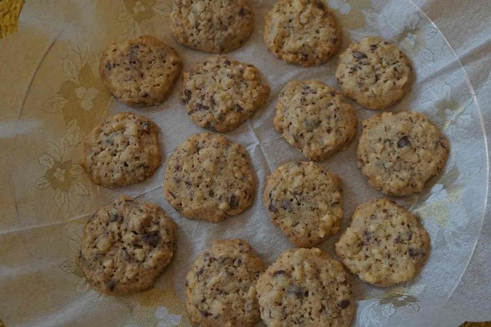 American Cookies mit Nüssen und Schokolade