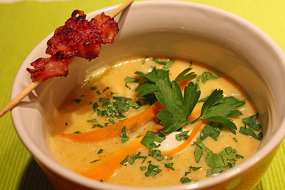 Karotten-Kokos Suppe mit leichter Currynote