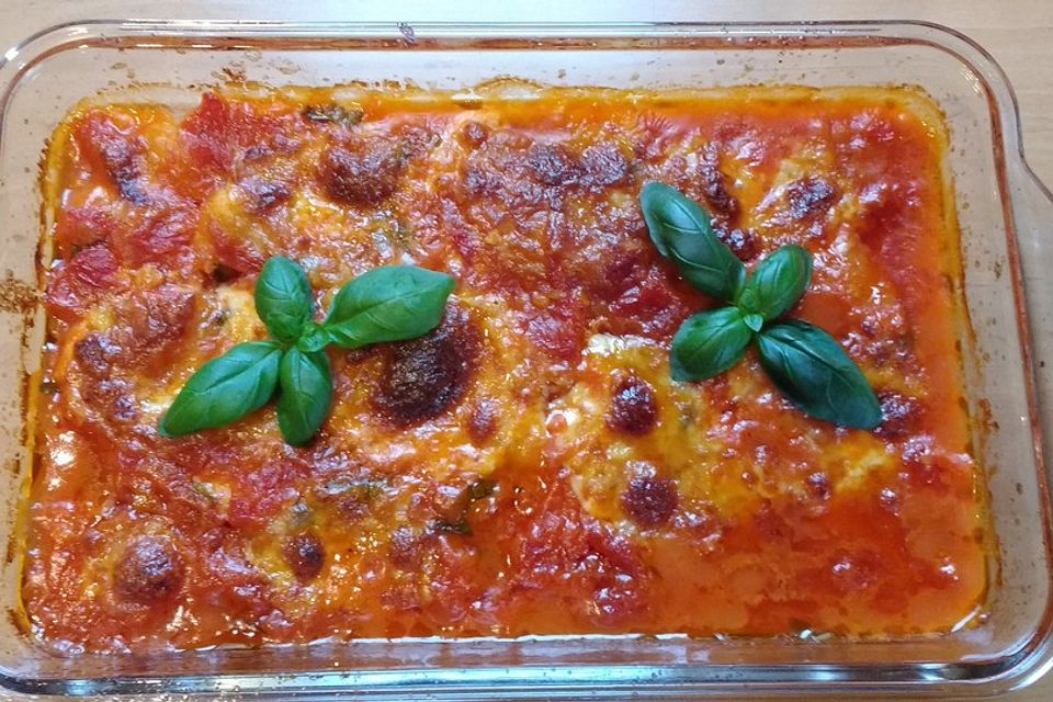 Gnocchi in Tomatensoße mit Mozzarella überbacken